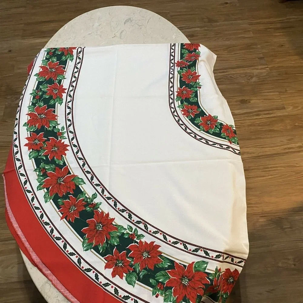 Vintage Sunweave Tablecloth Christmas Poinsettia Made in USA Oval 10 napkins